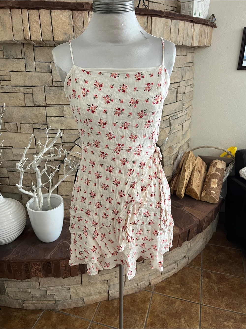 Altar'd State Summer Wrapped Dress Size L Red Pink Floral